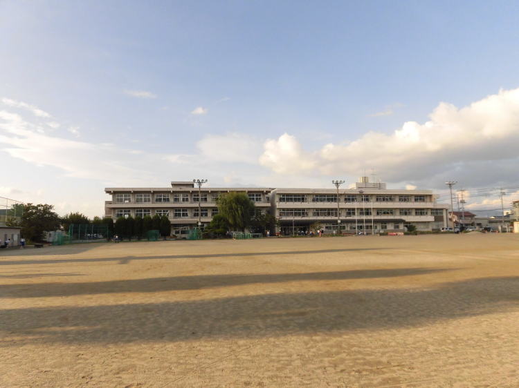 中央市立田富中学校